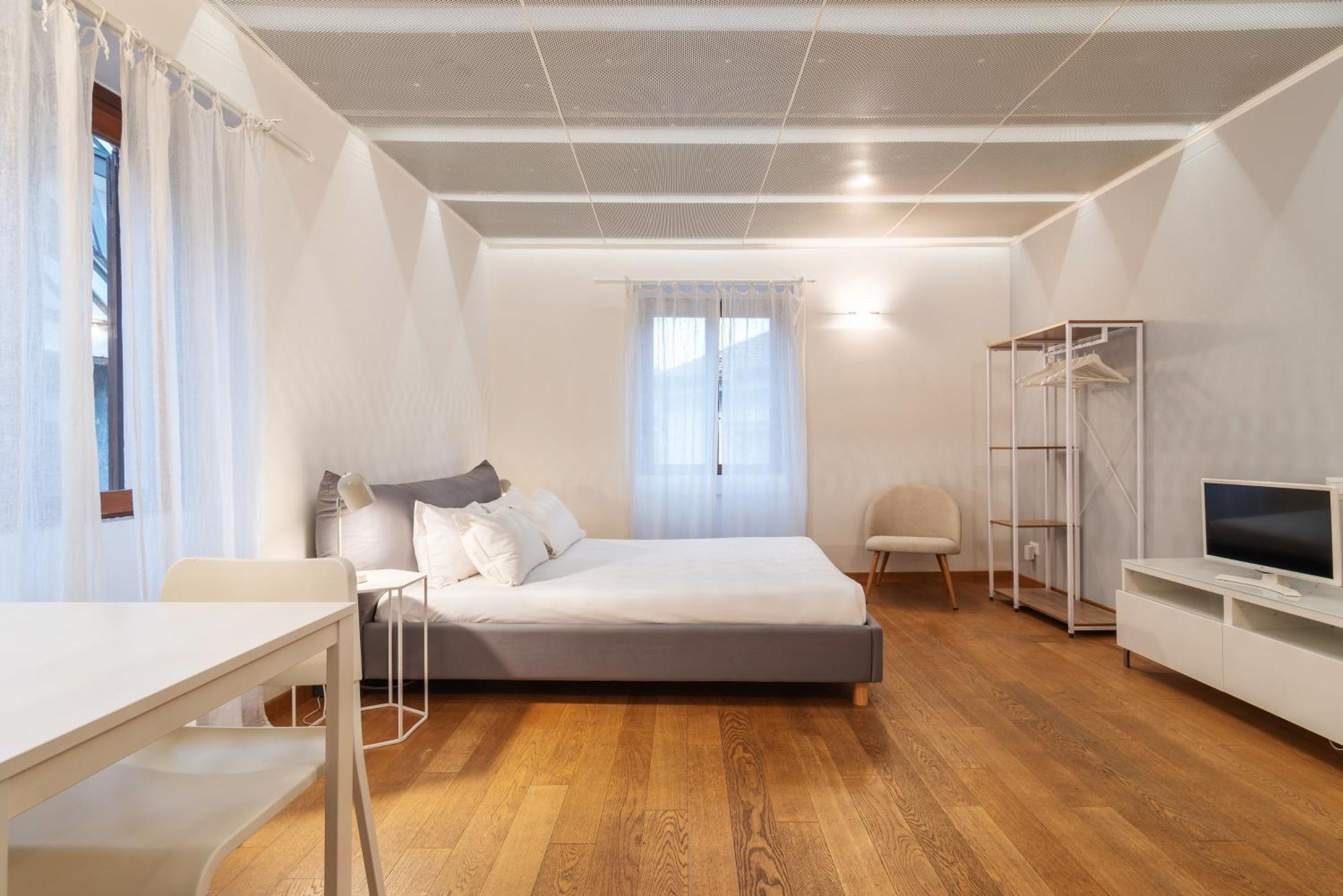 Easyhomes - Spiga Suite Милан Экстерьер фото
