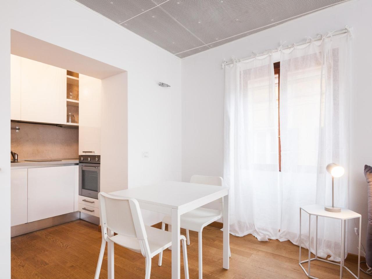 Easyhomes - Spiga Suite Милан Экстерьер фото