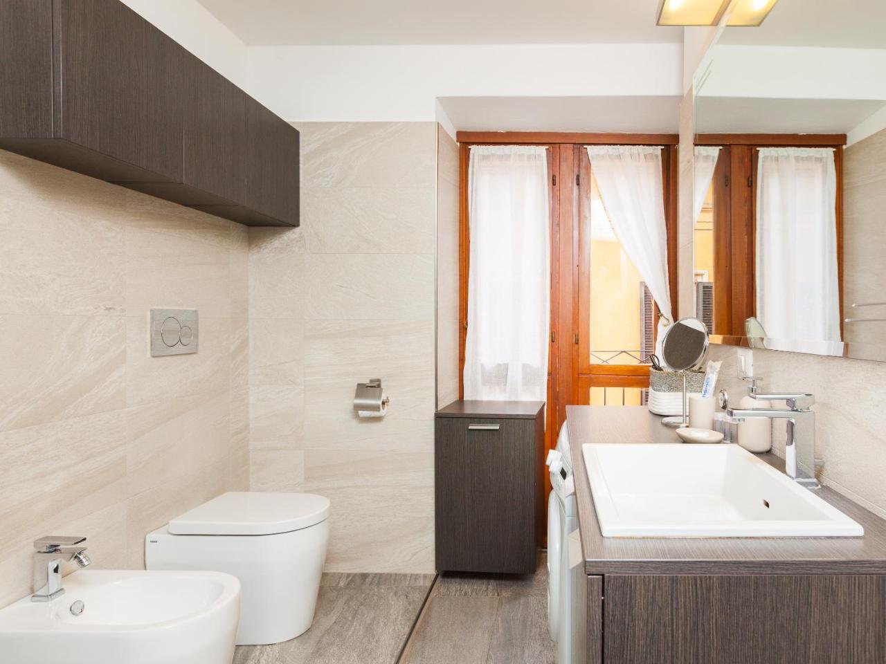 Easyhomes - Spiga Suite Милан Экстерьер фото